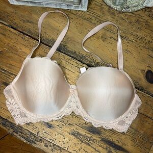 Victoria’s Secret Dream Angels Demi Push-Up Elegant Lace Trimmed Bra Cream 34DD